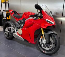 2025 Ducati Panigale V4 S Panigale V4 Red