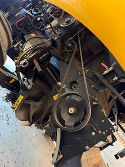2016 New Holland
Cr7.90 Combine Harvester