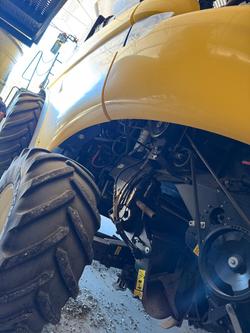 2016 New Holland
Cr7.90 Combine Harvester