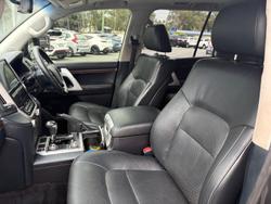 2017 Toyota
                Landcruiser VX
