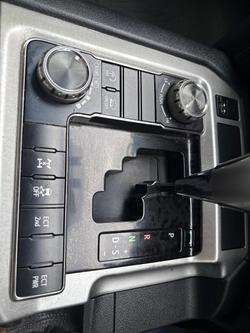 2017 Toyota
                Landcruiser VX