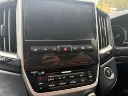 2017 Toyota
                Landcruiser VX