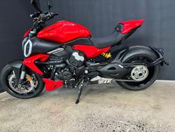 2024 Ducati Diavel V4 Diavel Red