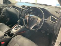 2017 Nissan
                QASHQAI Ti