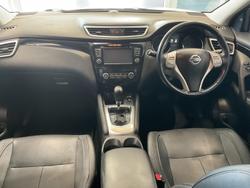 2017 Nissan
                QASHQAI Ti