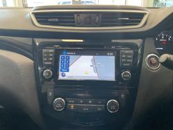 2017 Nissan
                QASHQAI Ti