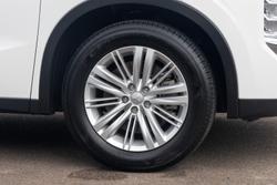 2023 Mitsubishi
                Outlander ES