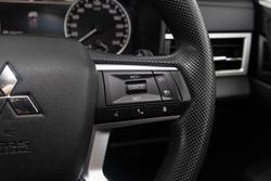 2023 Mitsubishi
                Outlander ES