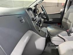 2019 Hyundai
                iMax Active