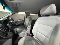 2019 Hyundai
                iMax Active
