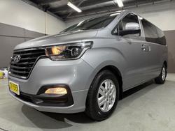 2019 Hyundai
                iMax Active