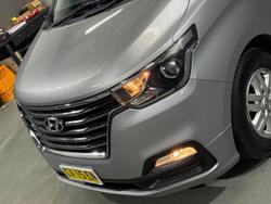 2019 Hyundai
                iMax Active