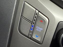 2019 Hyundai
                iMax Active