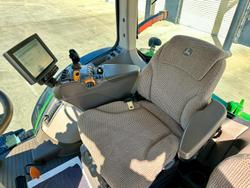 2016 John Deere 7210R