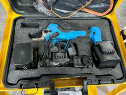 2024 VOLPI Electronic Pruner,28 30mm cut,
