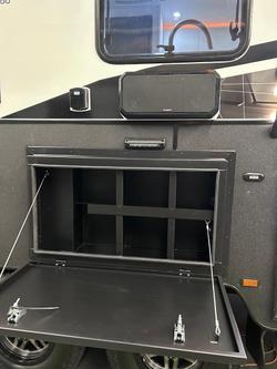 2025 Wonderland RV Club Lounge / Centre Ensuite