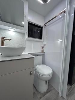 2025 Wonderland RV Club Lounge / Centre Ensuite