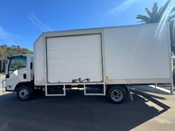 2015 Isuzu Npr 400 Long WHITE