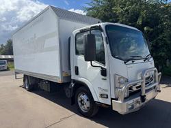 Isuzu NPR 400 Long
