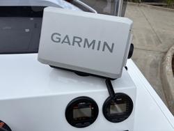 2025 QUINTREX 440 Renegade SC