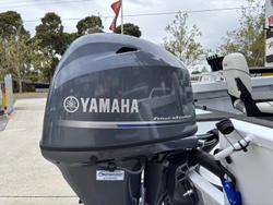 2025 QUINTREX 440 Renegade SC