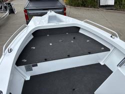 2025 QUINTREX 440 Renegade SC