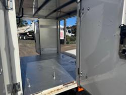2019 Hino 300 WHITE