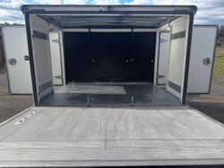 2019 Hino 300 WHITE