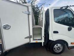 2019 Hino 300 WHITE