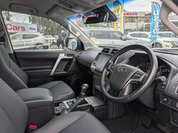 2023 TOYOTA
                LANDCRUISER PRADO VX