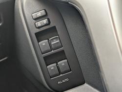 2023 TOYOTA
                LANDCRUISER PRADO VX