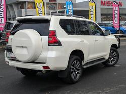 2023 TOYOTA
                LANDCRUISER PRADO VX