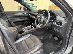 2018 Mazda
CX-5 Akera