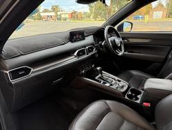 2018 Mazda
CX-5 Akera