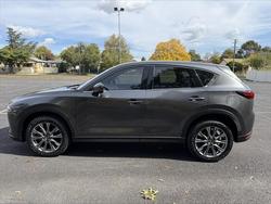 2018 Mazda
CX-5 Akera