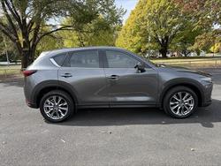 2018 Mazda
CX-5 Akera