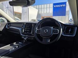 2019 Volvo
XC60 T5 Momentum
