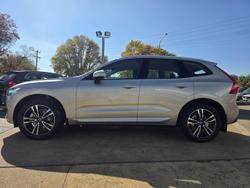 2019 Volvo
XC60 T5 Momentum