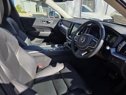 2019 Volvo
XC60 T5 Momentum