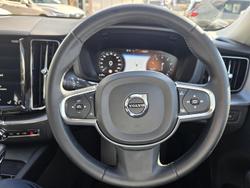 2019 Volvo
XC60 T5 Momentum