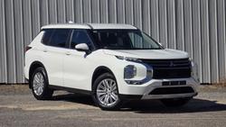 2021 Mitsubishi
                Outlander LS