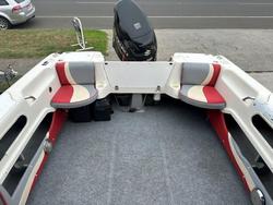 2000 Savage 5.5 SURVEYOR SP HALF CABIN