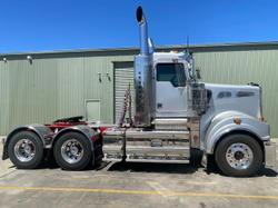 Kenworth T909
