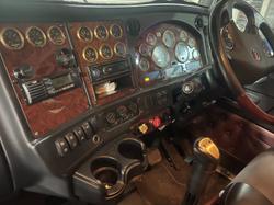 2019 Kenworth T909
