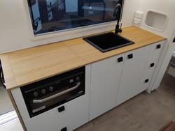 2025 New Age Caravans Dr18e Desert Rose Full Off Road Couples Van