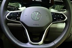 2024 Volkswagen ID. Buzz Pro BEV560