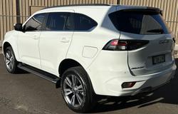 2023 Isuzu
MU-X LS-T