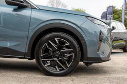 2025 Peugeot 3008 Allure Hybrid