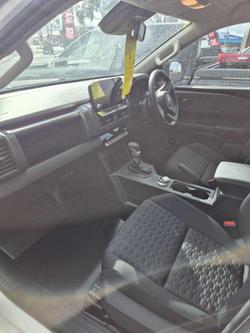 2024 Mitsubishi
Triton GLX