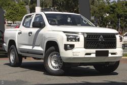 2024 Mitsubishi
                Triton GLX
